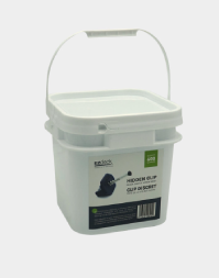 Bucket of 600 nylon clips with screws